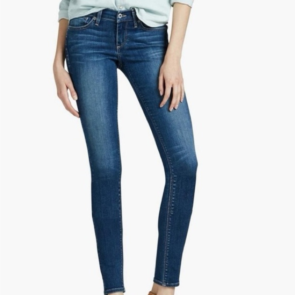 Lucky Brand Charlie skinny dark blue wash jeans size: 6
